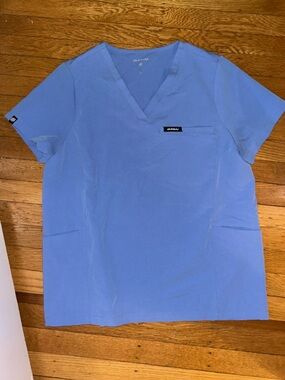 Jaanuu Scrub Top in Ceil Blue